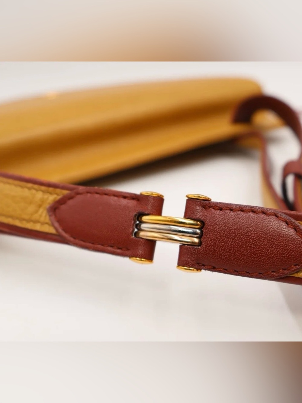 Cartier (Must de collection) Leather Crossbody Bag in Mustard and Brown - Picture 8 of 13